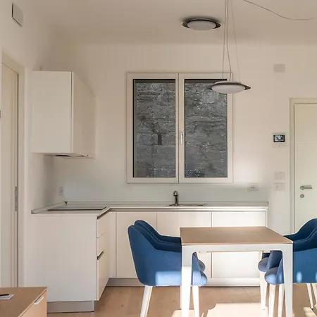 Serviced Apartments By Hotel De Charme Laveno-Mombello Exterior foto