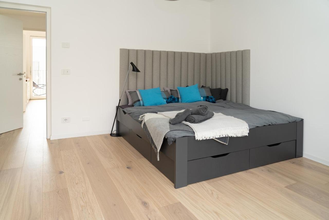 Serviced By De Charme Apartment Laveno