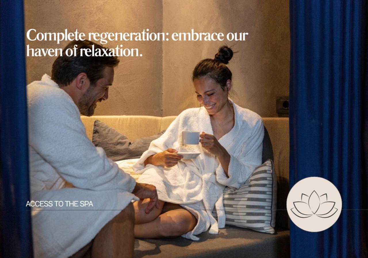 Serviced By De Charme *