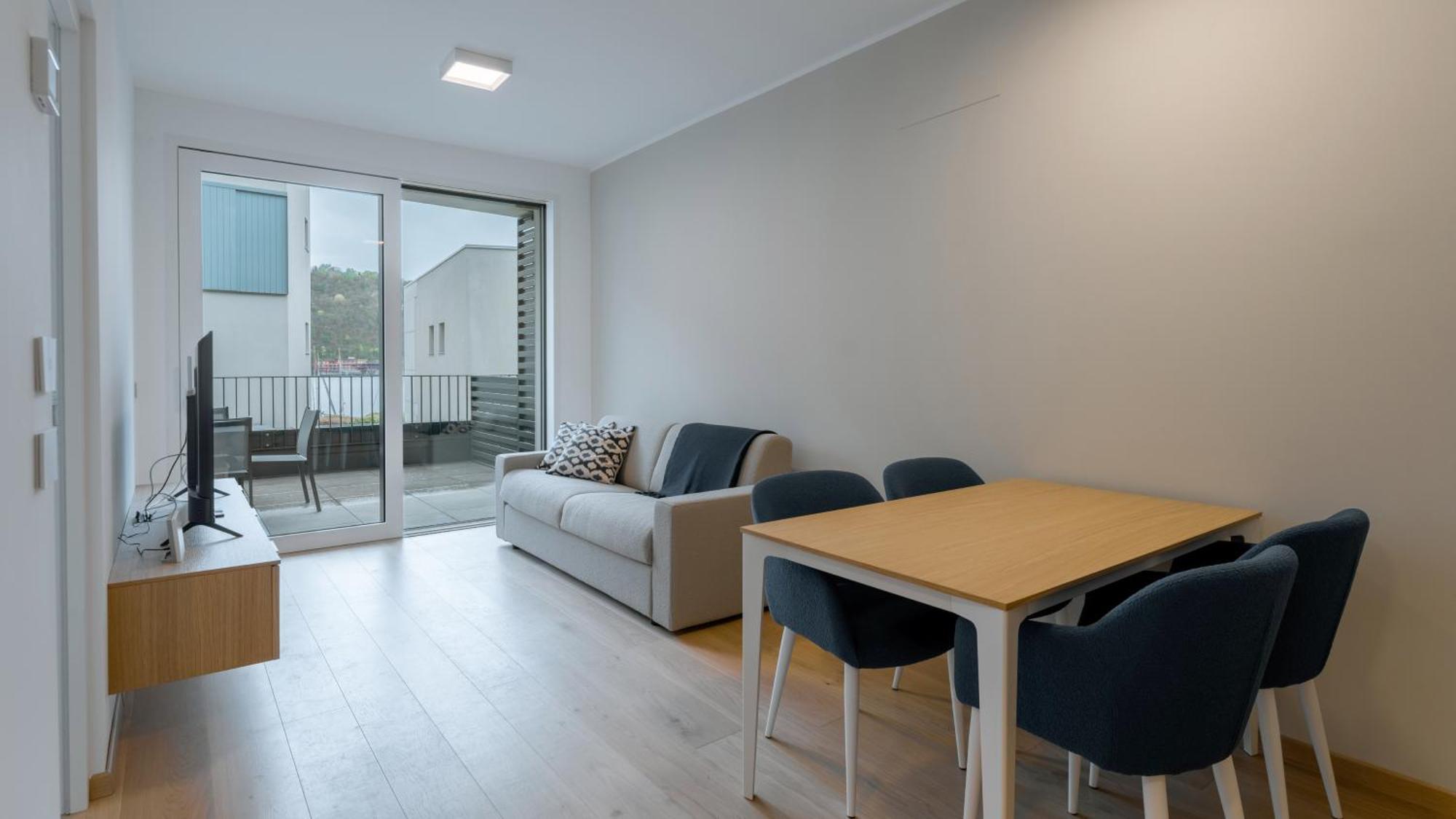 Apartment Serviced By De Charme Laveno