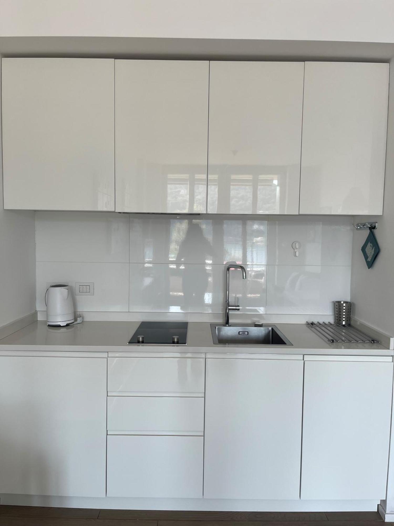 Apartment Serviced By De Charme Laveno
